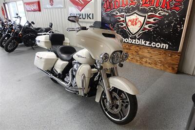 2015 Harley-Davidson Street Glide Special   - Photo 2 - Kingman, KS 67068