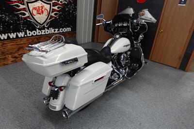 2015 Harley-Davidson Street Glide Special   - Photo 8 - Kingman, KS 67068