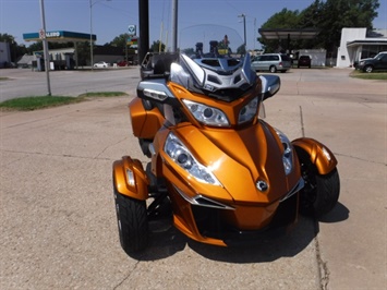 2014 Can Am Spyder RTS SE6   - Photo 2 - Kingman, KS 67068