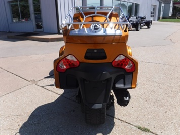 2014 Can Am Spyder RTS SE6   - Photo 6 - Kingman, KS 67068