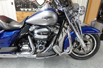 2017 Harley-Davidson Road King   - Photo 10 - Kingman, KS 67068
