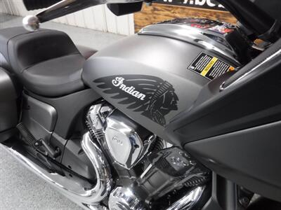 2021 Indian Challenger Titanium Smoke   - Photo 11 - Kingman, KS 67068