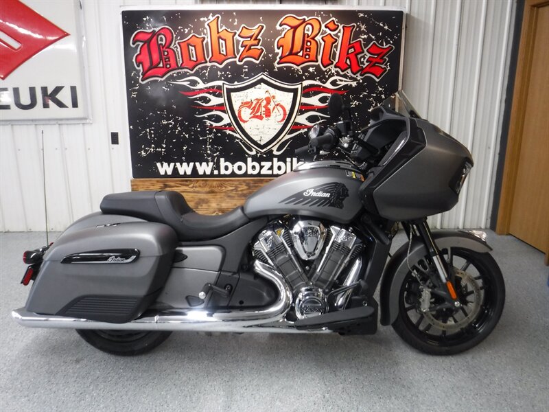 2021 Indian Challenger Titanium Smoke   - Photo 1 - Kingman, KS 67068