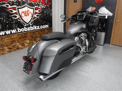 2021 Indian Challenger Titanium Smoke   - Photo 8 - Kingman, KS 67068