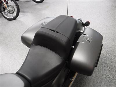 2021 Indian Challenger Titanium Smoke   - Photo 21 - Kingman, KS 67068