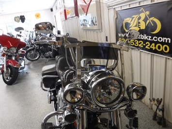 2005 Harley-Davidson Road King Classic   - Photo 5 - Kingman, KS 67068