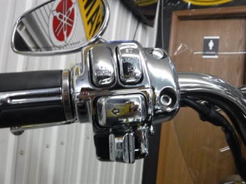 2005 Harley-Davidson Road King Classic   - Photo 13 - Kingman, KS 67068