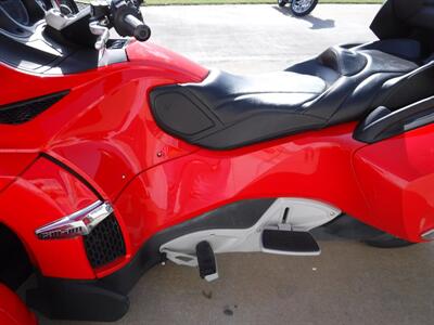 2011 Can Am Spyder RT-S SM5   - Photo 18 - Kingman, KS 67068