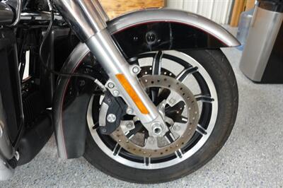 2017 Harley-Davidson Road Glide Ultra   - Photo 12 - Kingman, KS 67068