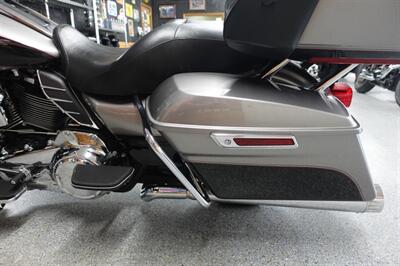 2017 Harley-Davidson Road Glide Ultra   - Photo 17 - Kingman, KS 67068
