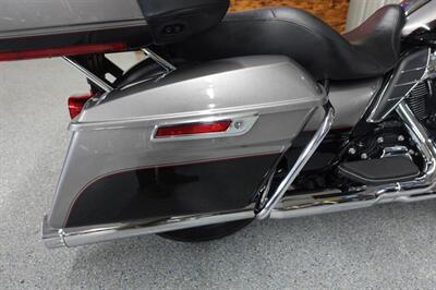 2017 Harley-Davidson Road Glide Ultra   - Photo 9 - Kingman, KS 67068
