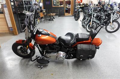 2011 Harley-Davidson Cross Bones   - Photo 5 - Kingman, KS 67068