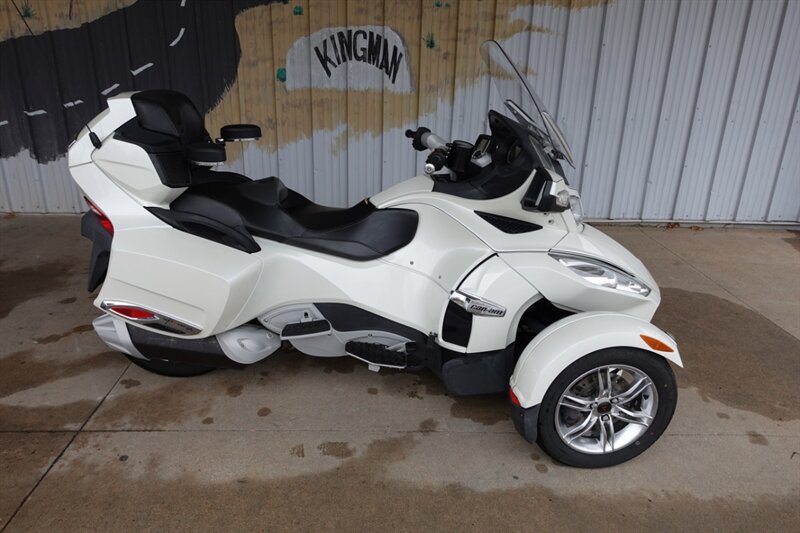 2011 Can Am Spyder RT Limited SE5 - Photo 1 - Kingman, KS 67068