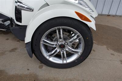 2011 Can Am Spyder RT Limited SE5   - Photo 9 - Kingman, KS 67068