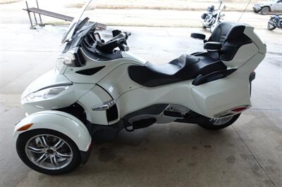 2011 Can Am Spyder RT Limited SE5   - Photo 5 - Kingman, KS 67068