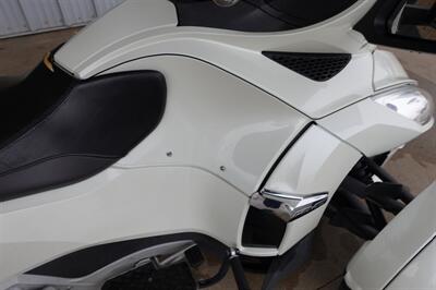 2011 Can Am Spyder RT Limited SE5   - Photo 13 - Kingman, KS 67068