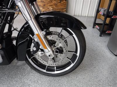 2021 Harley-Davidson Street Glide   - Photo 9 - Kingman, KS 67068
