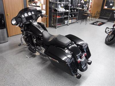 2021 Harley-Davidson Street Glide   - Photo 6 - Kingman, KS 67068