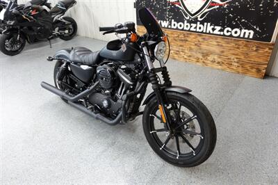 2018 Harley-Davidson Sportster 883 Iron   - Photo 2 - Kingman, KS 67068