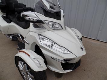 2014 Can Am Spyder RT SE6   - Photo 10 - Kingman, KS 67068