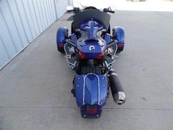 2010 Can Am Spyder RS SE5   - Photo 4 - Kingman, KS 67068