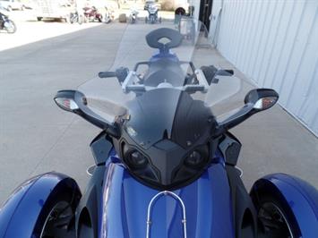 2010 Can Am Spyder RS SE5   - Photo 15 - Kingman, KS 67068