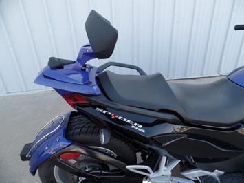 2010 Can Am Spyder RS SE5   - Photo 6 - Kingman, KS 67068