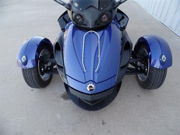 2010 Can Am Spyder RS SE5   - Photo 14 - Kingman, KS 67068