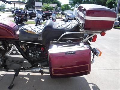 1982 Honda Gold Wing 1100   - Photo 13 - Kingman, KS 67068
