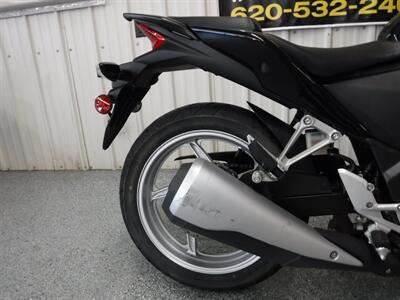 2012 Honda CBR 250 R   - Photo 10 - Kingman, KS 67068