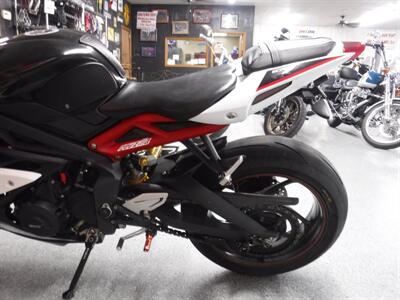 2014 Triumph Daytona 675 R ABS   - Photo 22 - Kingman, KS 67068