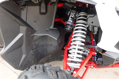 2024 Honda Talon 1000 R-4 Fox Live Valve   - Photo 9 - Kingman, KS 67068