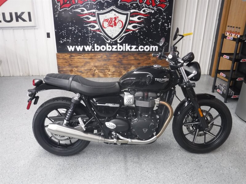 triumph street twin 2020