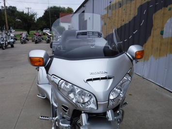 2007 Honda Gold Wing 1800 Trike Roadsmith   - Photo 4 - Kingman, KS 67068