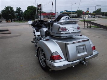 2007 Honda Gold Wing 1800 Trike Roadsmith   - Photo 11 - Kingman, KS 67068