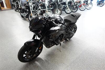 2023 Yamaha MT-10 - Photo 4 - Kingman, KS 67068