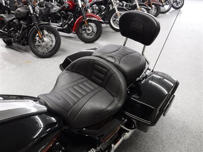 2013 Harley-Davidson Road Glide Custom   - Photo 21 - Kingman, KS 67068