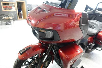 2023 Indian Pursuit Dark Horse with Premium Package - Photo 15 - Kingman, KS 67068