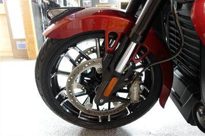 2023 Indian Pursuit Dark Horse with Premium Package - Photo 14 - Kingman, KS 67068