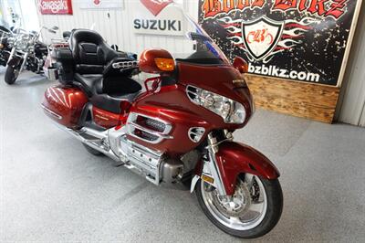 2001 Honda Gold Wing 1800   - Photo 2 - Kingman, KS 67068