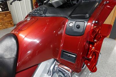2001 Honda Gold Wing 1800   - Photo 34 - Kingman, KS 67068