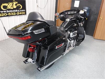 2017 Harley-Davidson Ultra Classic   - Photo 10 - Kingman, KS 67068