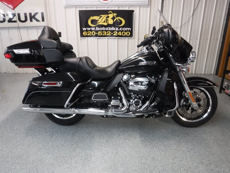 2017 Harley-Davidson Ultra Classic   - Photo 1 - Kingman, KS 67068