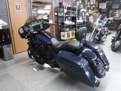 2019 Harley-Davidson Street Glide Special   - Photo 6 - Kingman, KS 67068