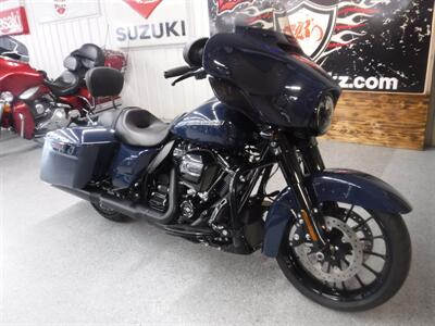 2019 Harley-Davidson Street Glide Special   - Photo 2 - Kingman, KS 67068