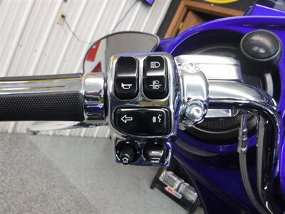 2017 Harley-Davidson Street Glide CVO   - Photo 12 - Kingman, KS 67068