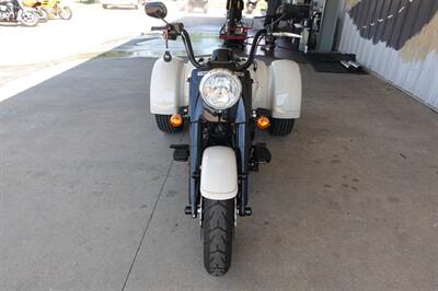 2023 Harley-Davidson Freewheeler - Photo 3 - Kingman, KS 67068