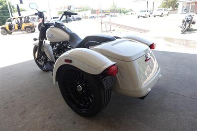 2023 Harley-Davidson Freewheeler - Photo 6 - Kingman, KS 67068
