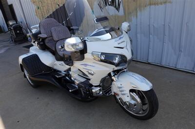 2012 Honda Gold Wing 1800 Trike Roadsmith   - Photo 2 - Kingman, KS 67068