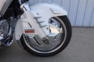 2012 Honda Gold Wing 1800 Trike Roadsmith   - Photo 8 - Kingman, KS 67068